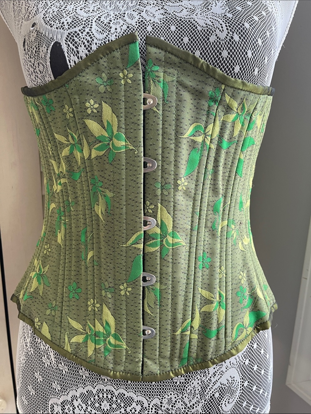 Olive Green Floral Corset size 24 - Picture 2 of 8